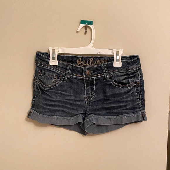 Denim shorts - Picture 1 of 2